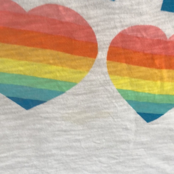 Chaser White Coral Yellow Blue Love Rainbow Hearts T-Shirt Small - Picture 5 of 12